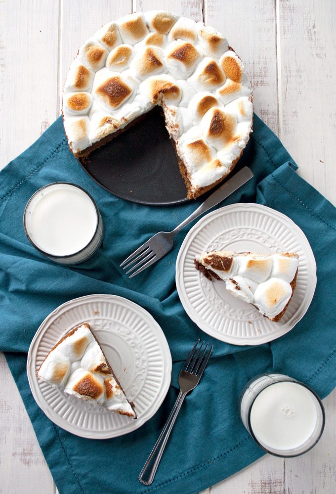 This decadent dessert starts with a graham cracker crust, is filled with a super chocolatey, ultra creamy middle and is finished with toasted marshmallows to make your favorite childhood treat into an elegant and delicious pie.