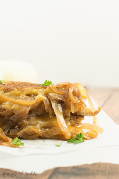 French Onion Grilled Cheese Sandwiches -- From Gate to Plate #SecretRecipeClub