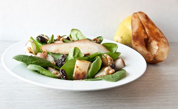 Roasted Pear Salad. Spiced up with ginger and cinnamon. Perfect for a fall lunch or a starter for Thanksgiving dinner.