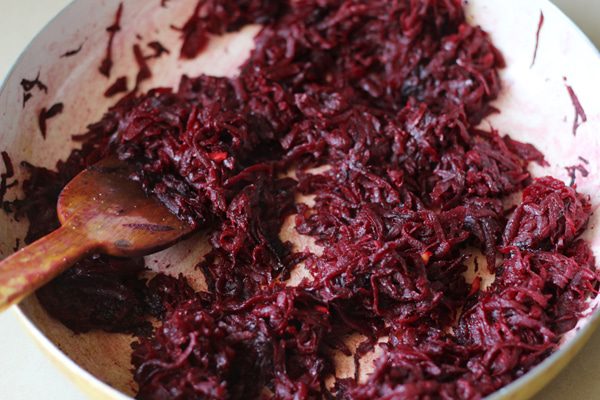 beetroot with eggs 6