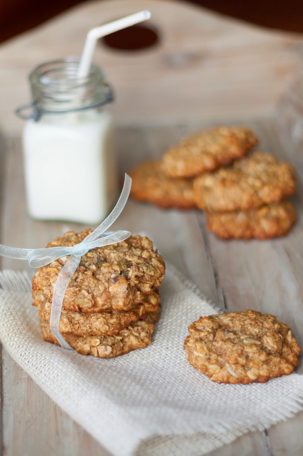 Nutritious Breakfast Cookies {Zdrowe Ciasteczka Owsiane}