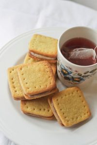 Gluten-Free Banana Cream Biscuits