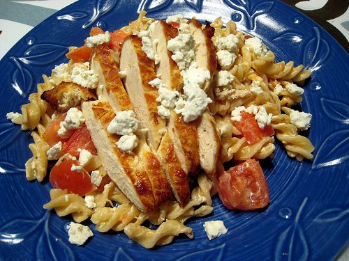 Chicken, tomato, goat cheese pasta2