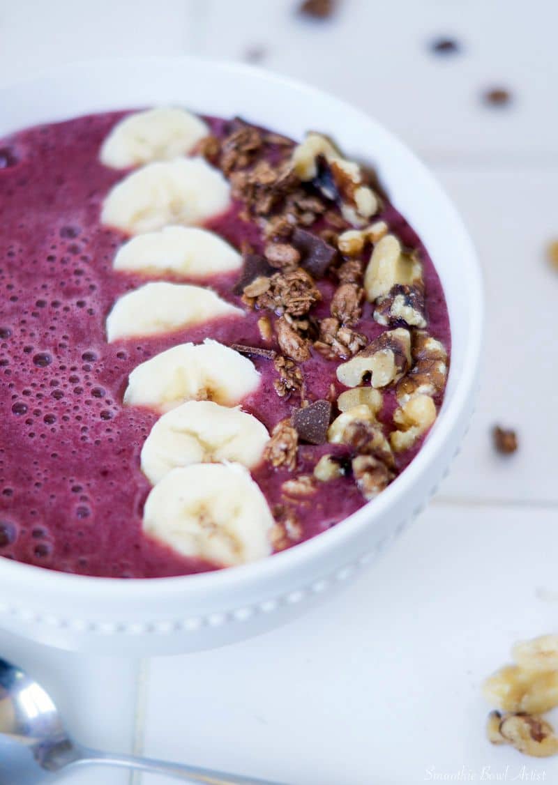 cherry banana smoothie bowl