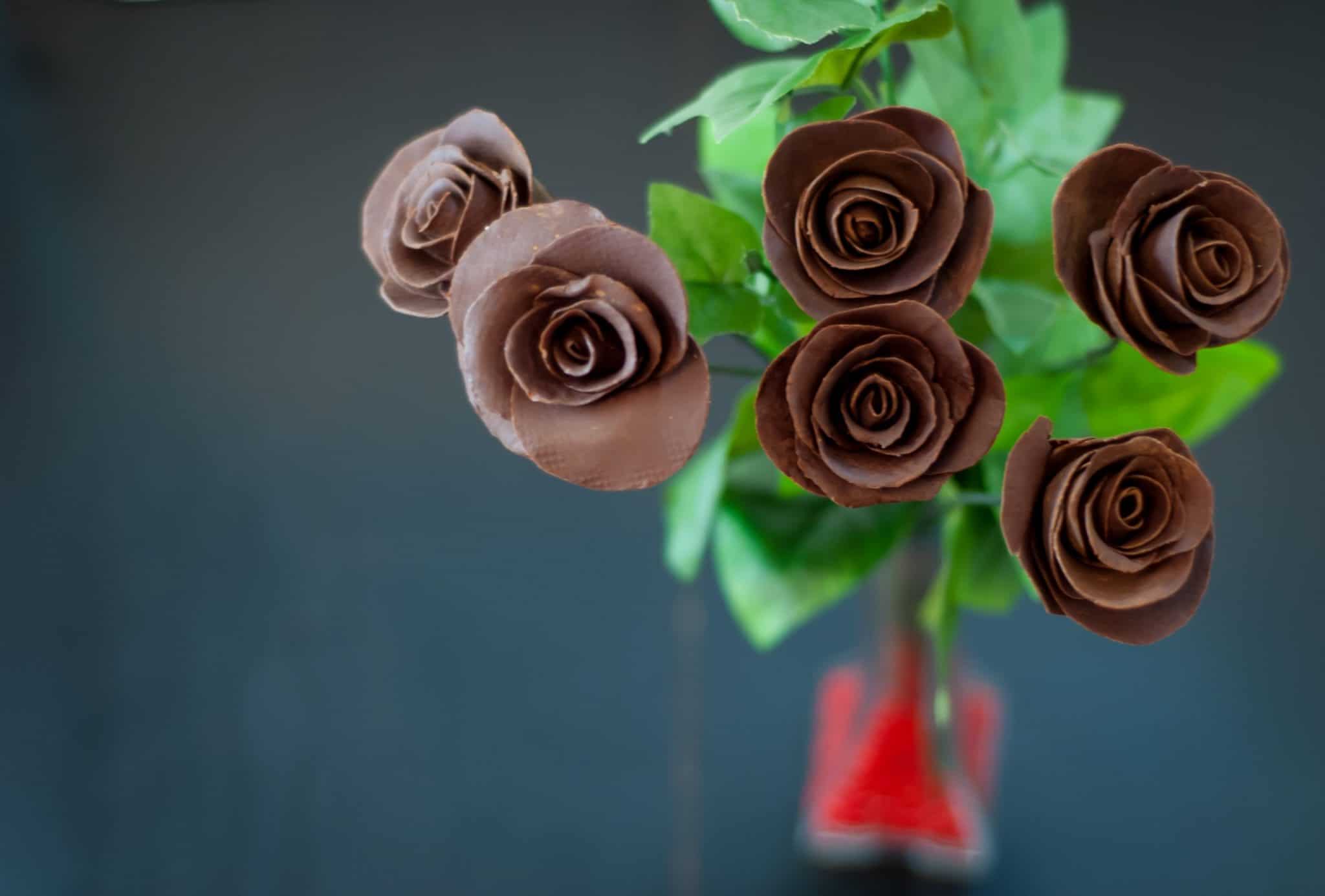 DIY Bouquet Of Chocolate Roses