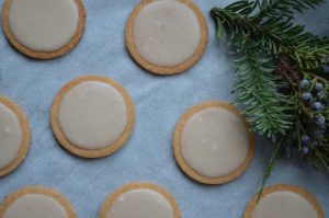 Sugar Cookies & Salted Vanilla Icing