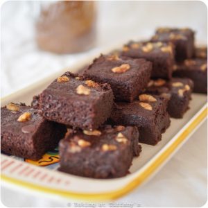 Healthy-ish Dark Chocolate Brownies