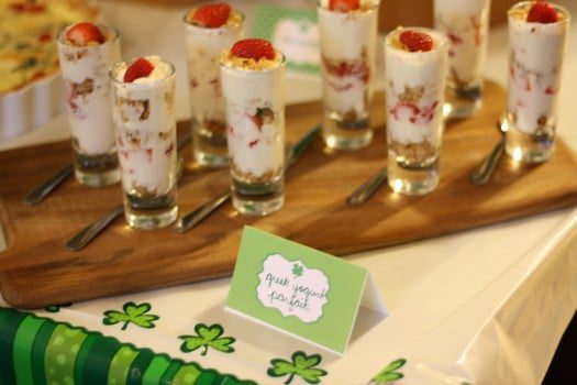 Cook: Greek Yogurt Parfait