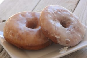 Simple Fluffy Doughnuts