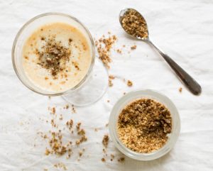 Speculoos (Biscoff) Milk With Almond Crumbs