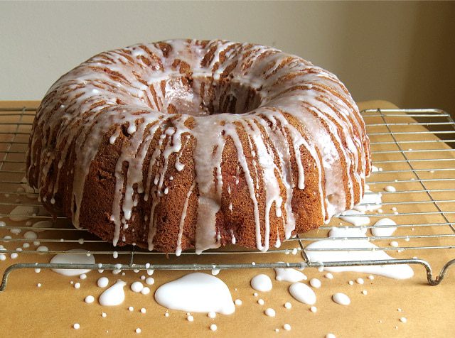 Apple Bundt 1