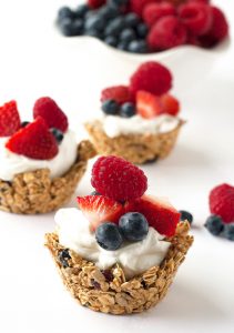 Blueberry Muesli Breakfast Cups