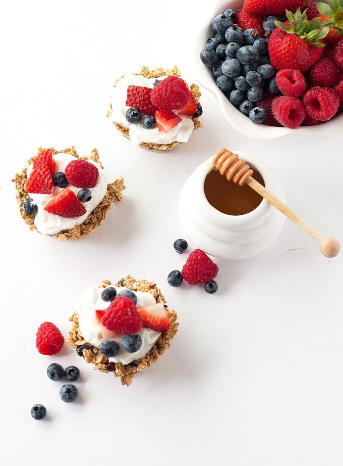 blueberry muesli breakfast cups | ahappyfooddance.com