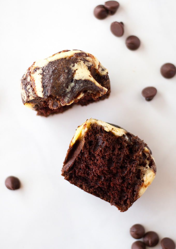 chocolate muffins with greek yogurt swirls | ahappyfooddance.com