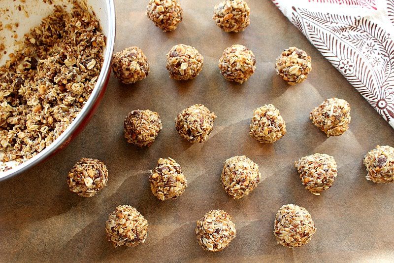 chocolate peanut butter energy bites
