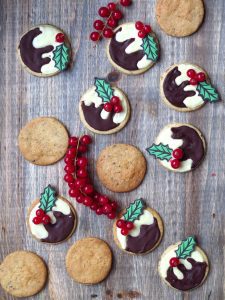 Coffee Orange Shortbread (dressed Up Like Christmas Puddings!)