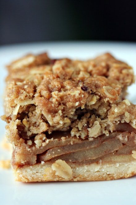 Dutch Apple Pie Bars  |  Amandeleine