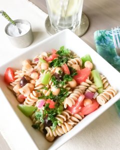 Easy Greek Pasta Salad