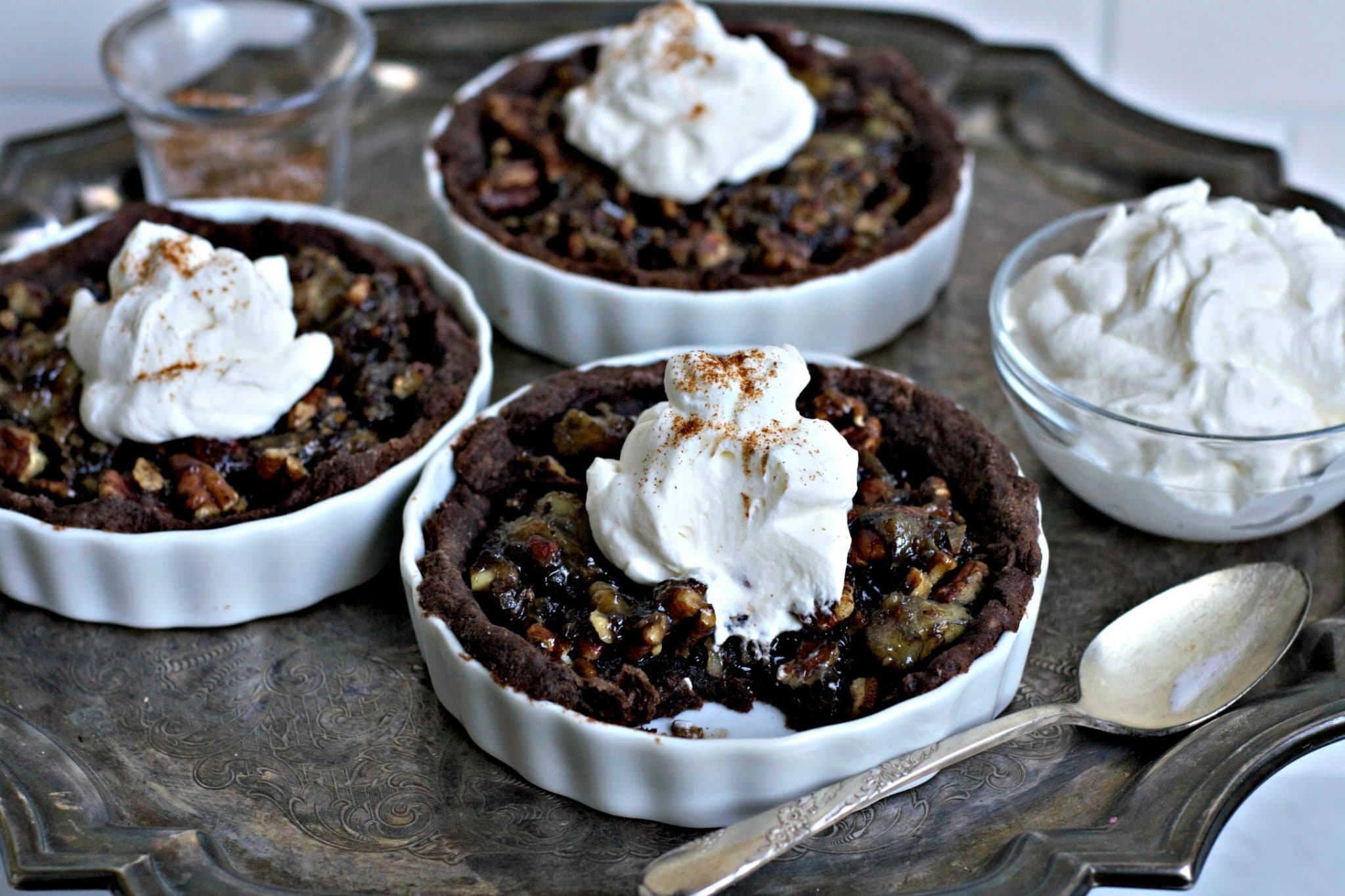 Caramelized Banana Tarts With Chocolate Crust