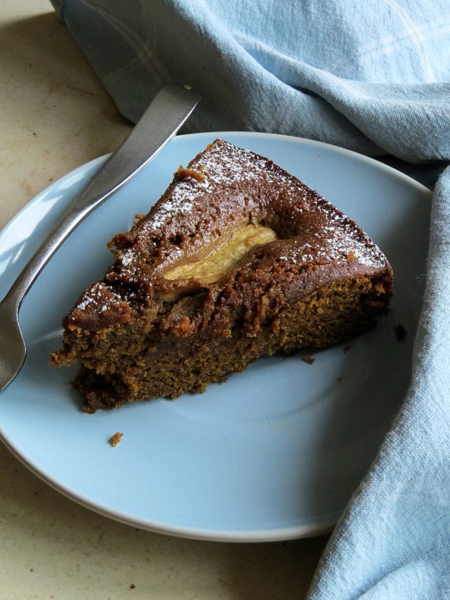 Ginger, Orange And Pear Cake (and A Trip To The Sea)