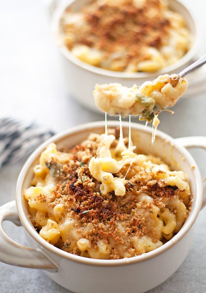 green chile macaroni and cheese | ahappyfooddance.com
