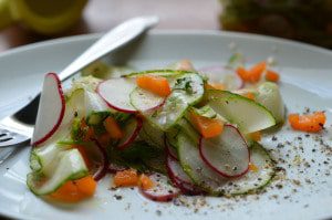 Lemony Cucumber Salad | The perfect, fresh, crunchy and vibrant side dish for the Summer!
