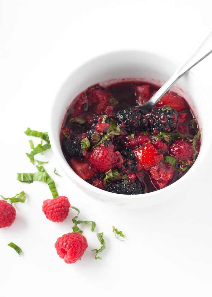 no bake feta fruit tart | ahappyfooddance.com