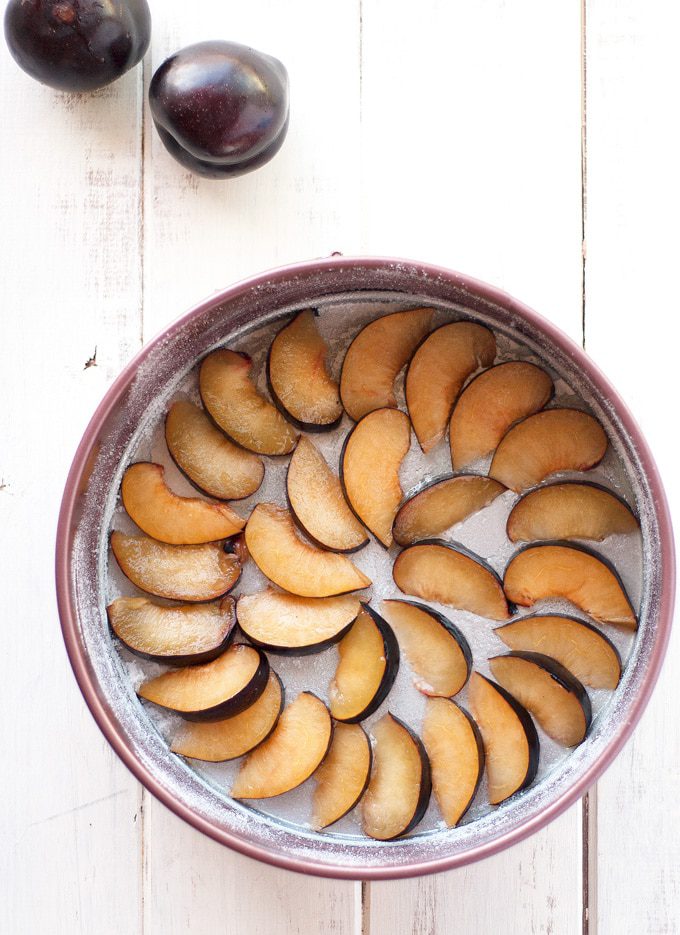 Plum Clafoutis | ahappyfooddance.com
