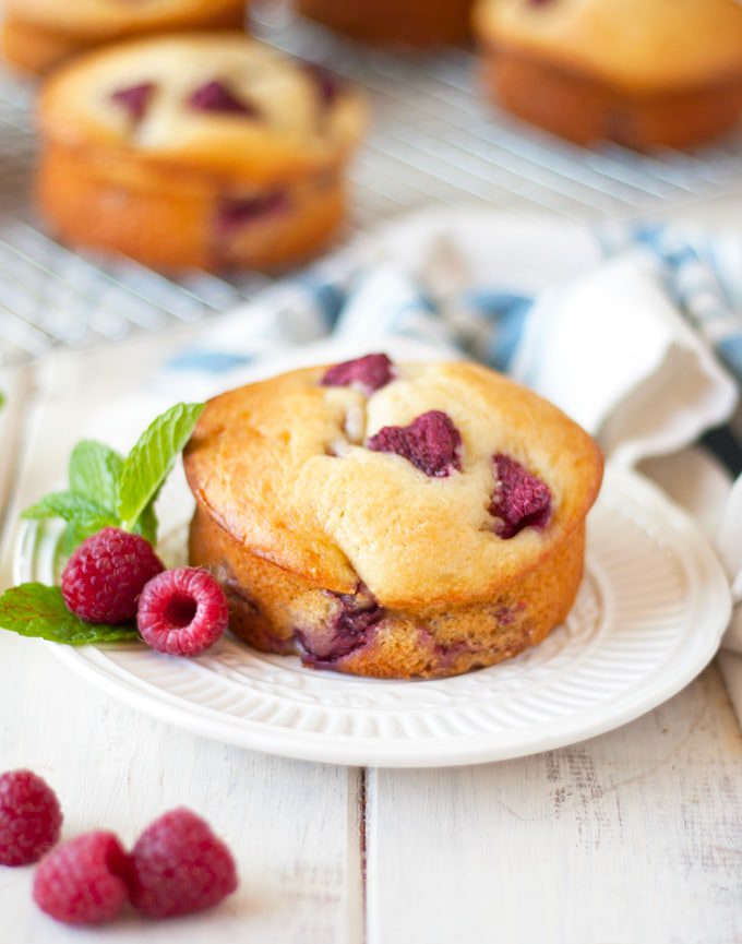 raspberry ricotta mini cakes | ahappyfooddance.com