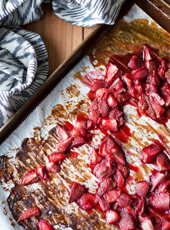 roasted strawberry hand pies | ahappyfooddance.com