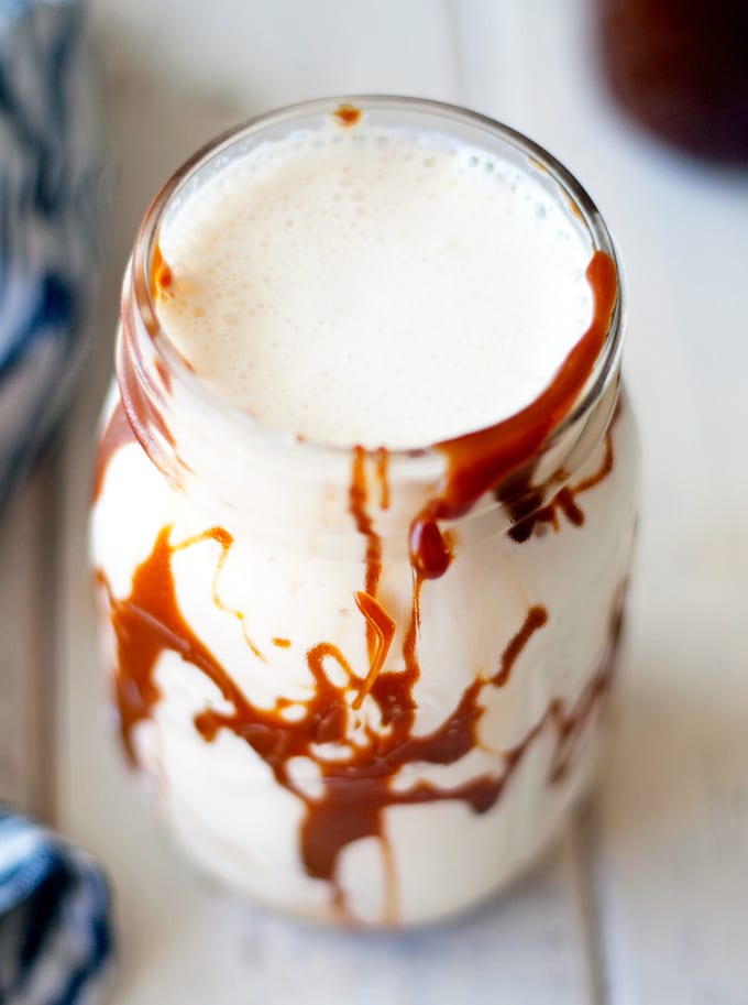 homemade salted caramel milkshake - sweet, salty and sooo creamy! | ahappyfooddance.com