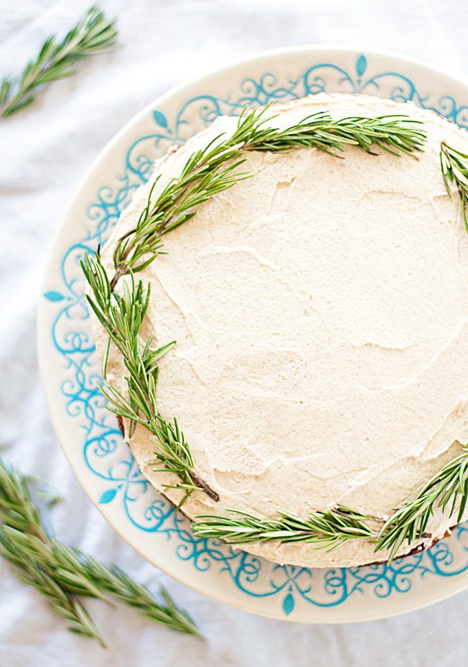 spiced ginger cake with gingersnap frosting | ahappyfooddance.com