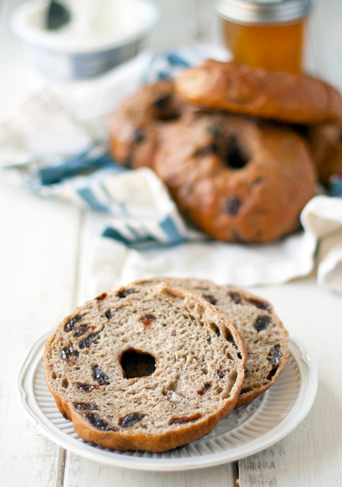 super cinnamon and raisin bagels | ahappyfooddance.com