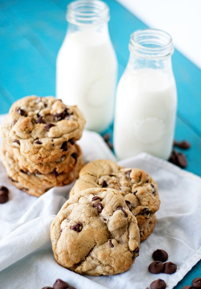 "the chewy" chocolate chip cookies | ahappyfooddance.com