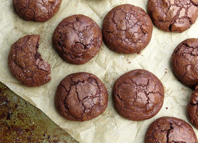 Truffle cookies close
