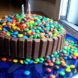 Kit Kat Cake