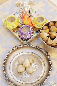 Kozhukattai (Rice Dumplings With Jaggery & Coconut)