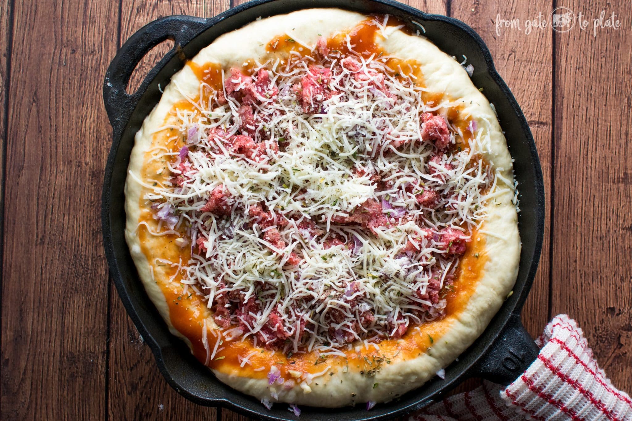 Deep Dish Skillet Meatball Pizza -- From Gate to Plate #SundaySupper