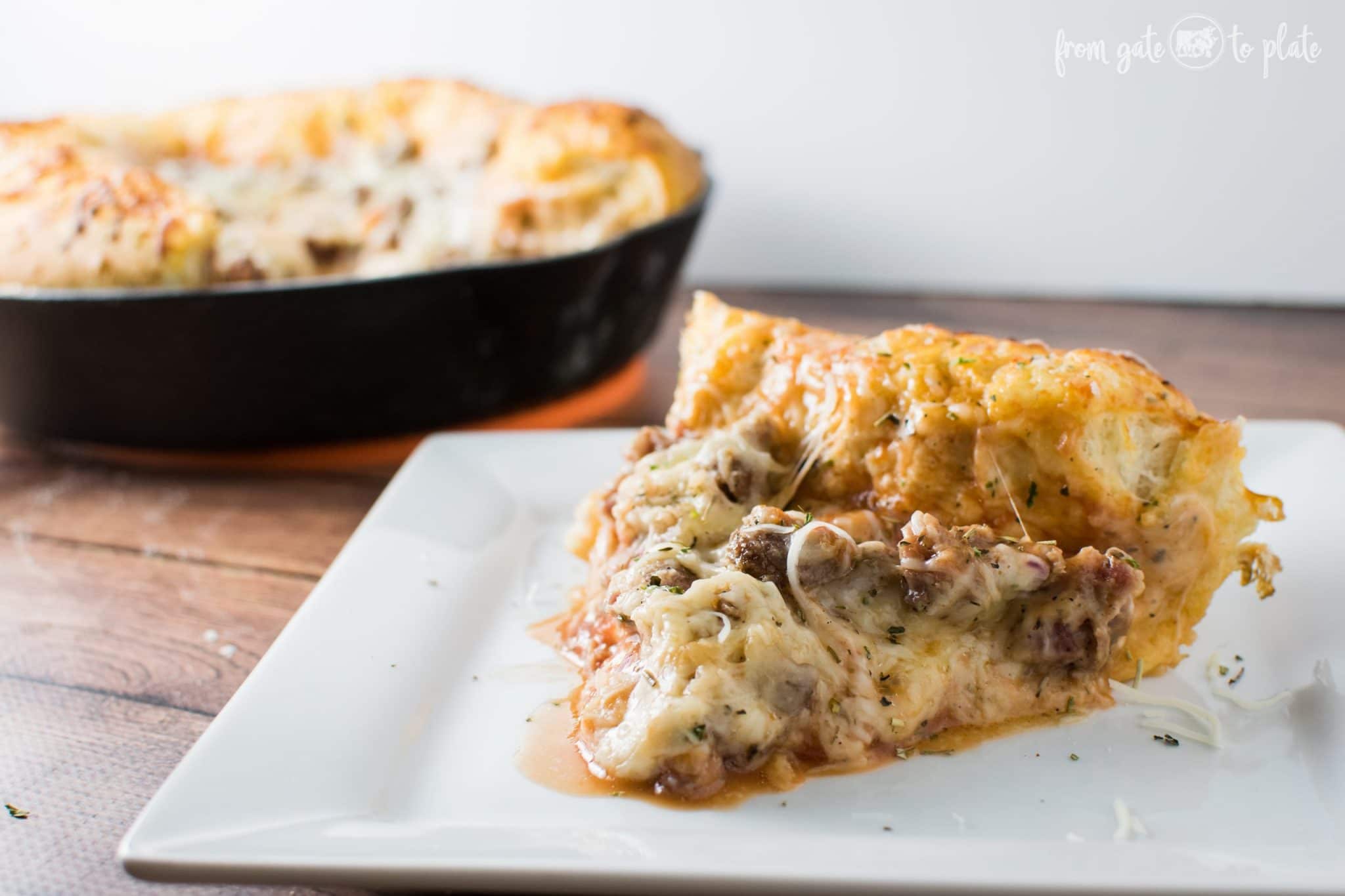 Deep Dish Skillet Meatball Pizza -- From Gate to Plate #SundaySupper