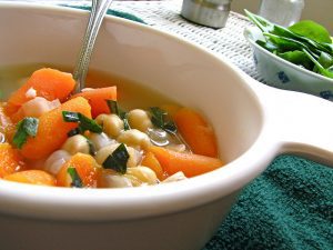 Lemon Garlic Chickpea Soup