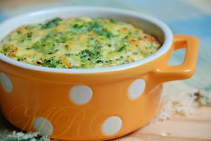 Crustless Broccoli-Cheddar Quiches