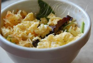 Spinach, Egg, And Squash Breakfast Bowl