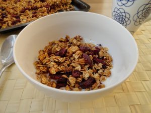 Applesauce Granola