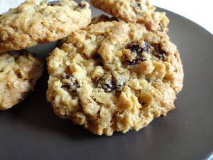 Delish Oatmeal Raisin Cookies