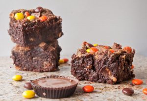 Flourless Triple Chocolate Peanut Butter Brownies