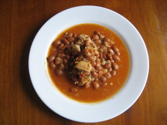 Chicken With Pinto Beans