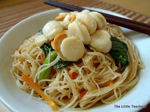 Fried Beehoon With Scallops