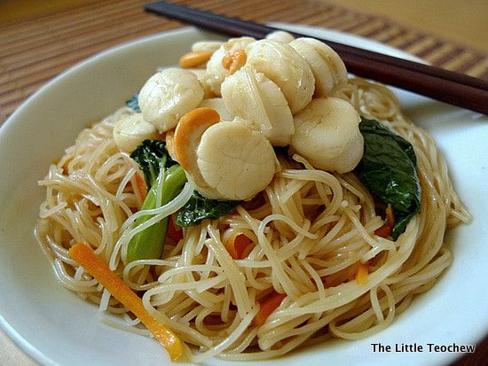 Fried Beehoon With Scallops