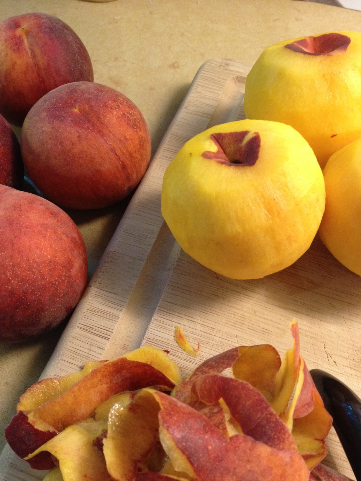 Peach and raspberry crostata