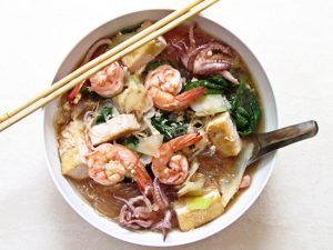 Seafood And Vegetable Soup (Thai Sukiyaki)